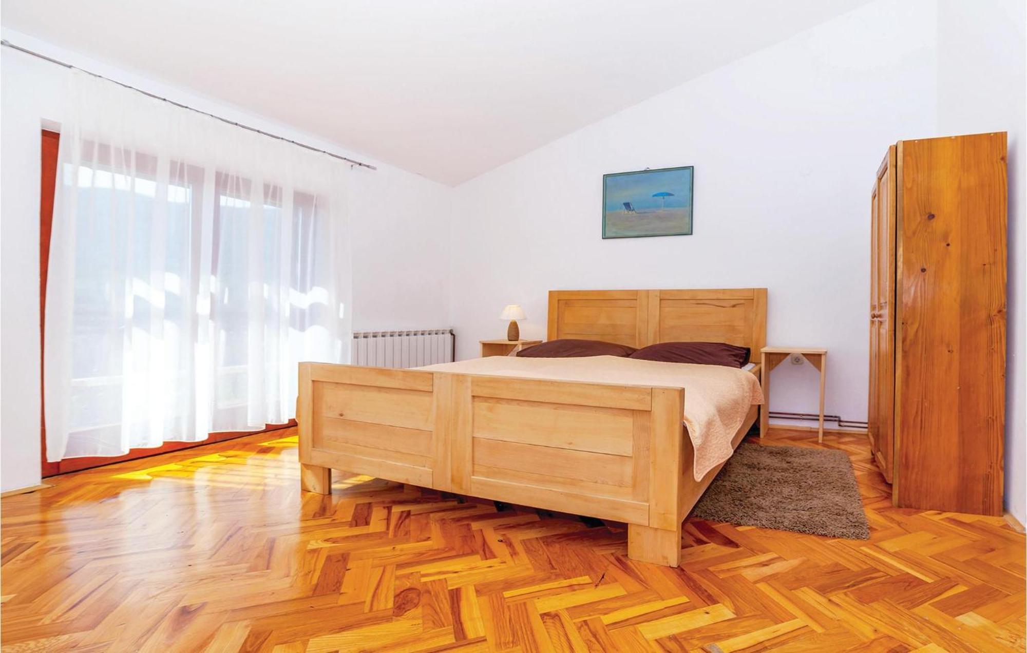 7 Bedroom Pet Friendly Home In Crni Kal Crni Kal (Lika-Senj) Exterior foto
