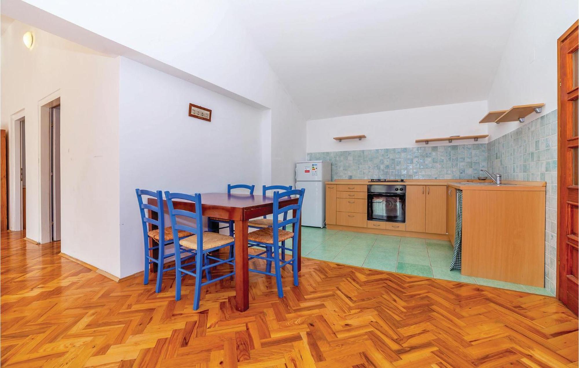 7 Bedroom Pet Friendly Home In Crni Kal Crni Kal (Lika-Senj) Exterior foto