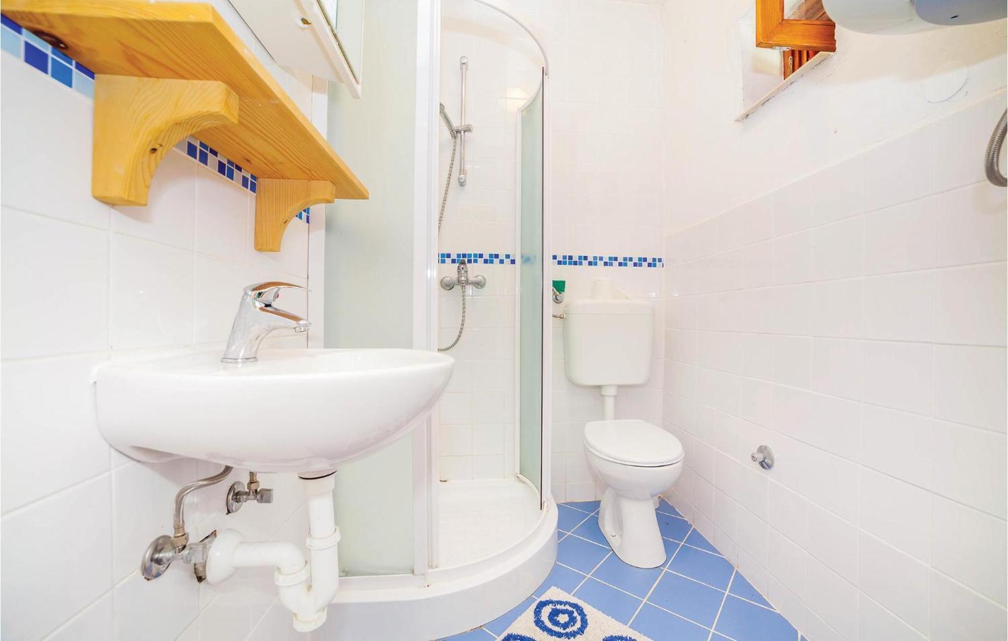 7 Bedroom Pet Friendly Home In Crni Kal Crni Kal (Lika-Senj) Exterior foto