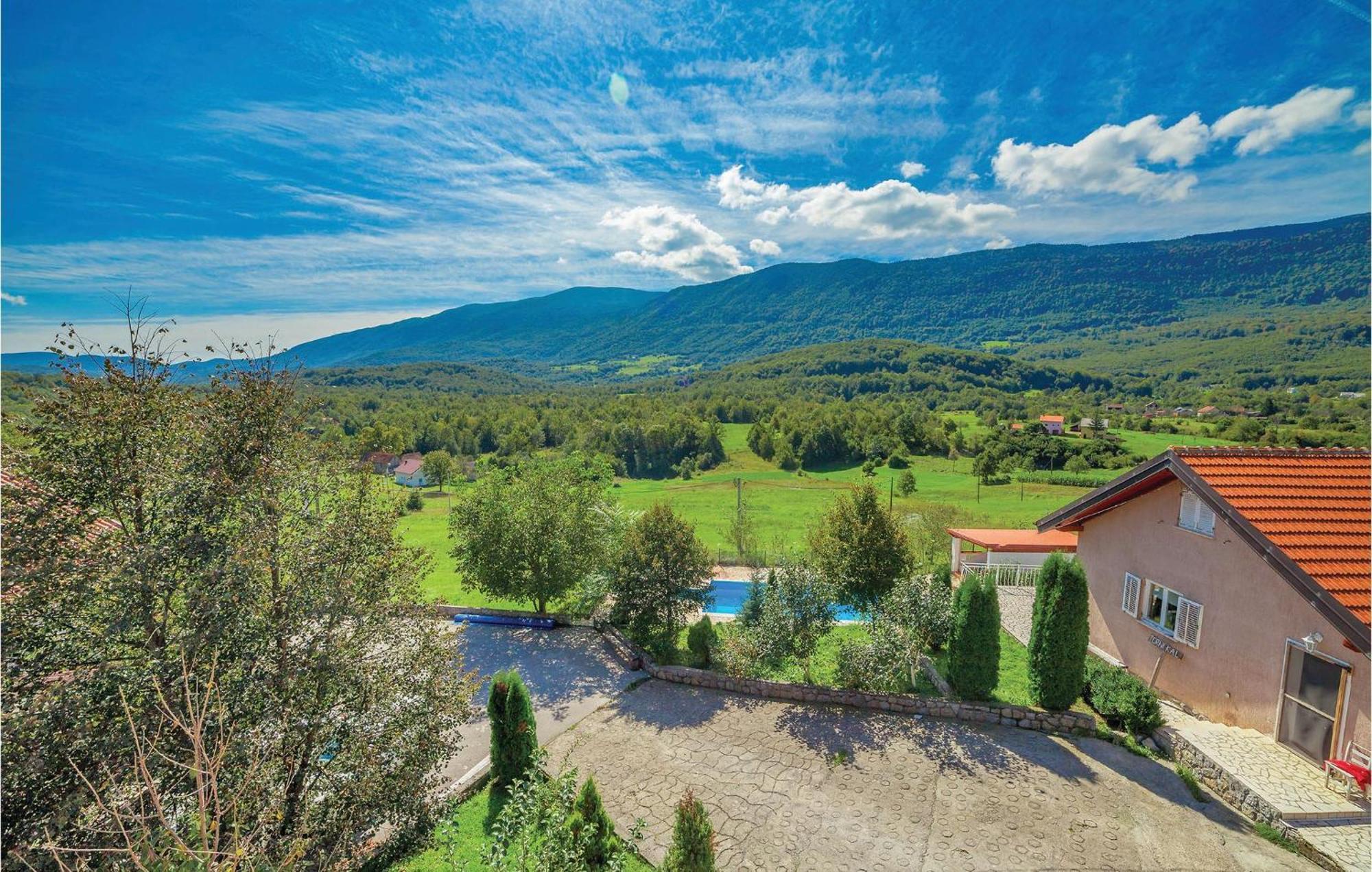 7 Bedroom Pet Friendly Home In Crni Kal Crni Kal (Lika-Senj) Exterior foto