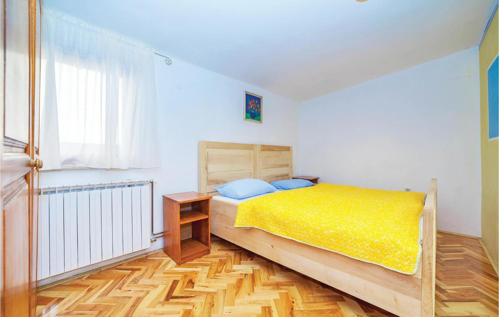 7 Bedroom Pet Friendly Home In Crni Kal Crni Kal (Lika-Senj) Exterior foto