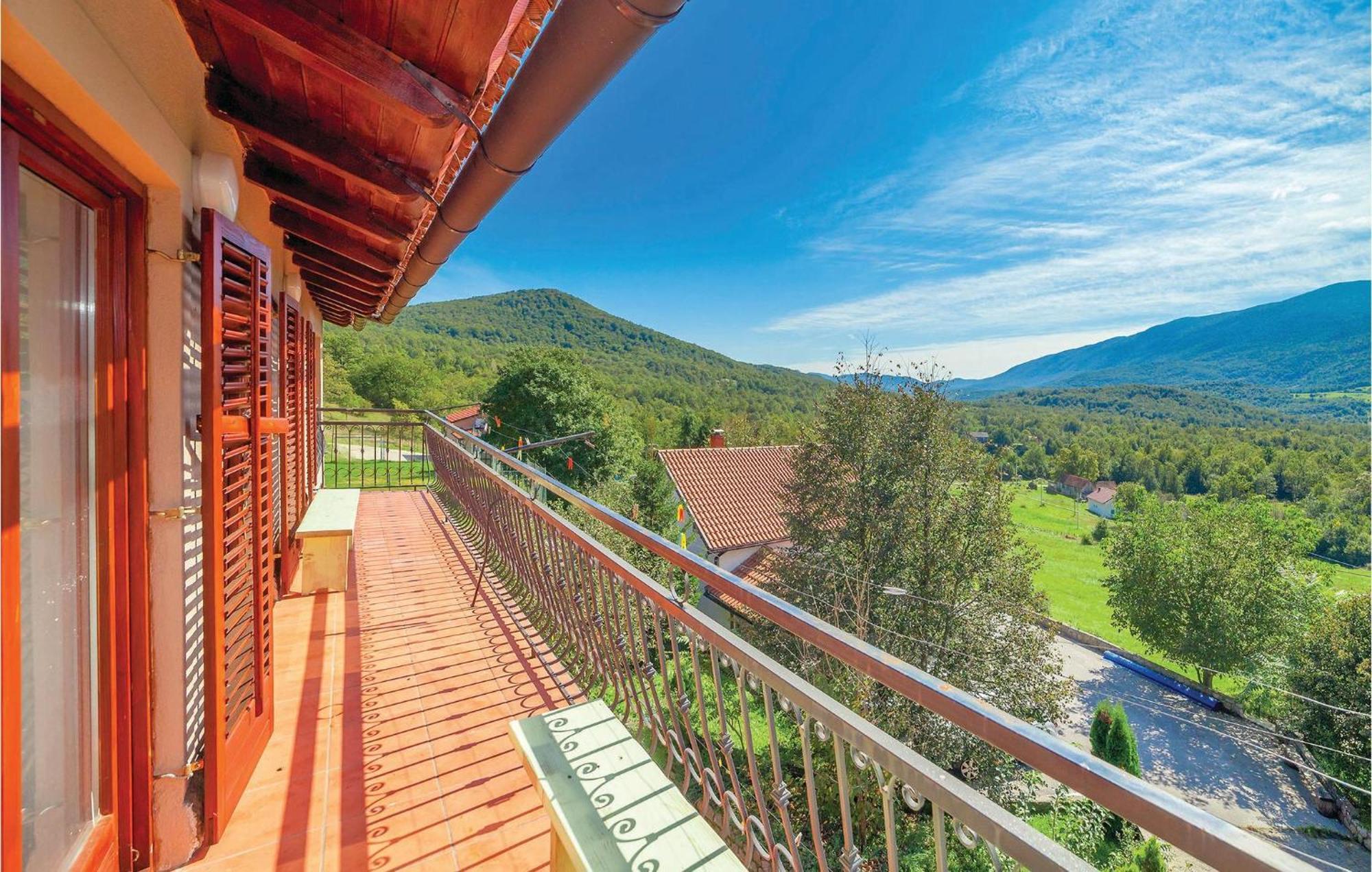 7 Bedroom Pet Friendly Home In Crni Kal Crni Kal (Lika-Senj) Exterior foto