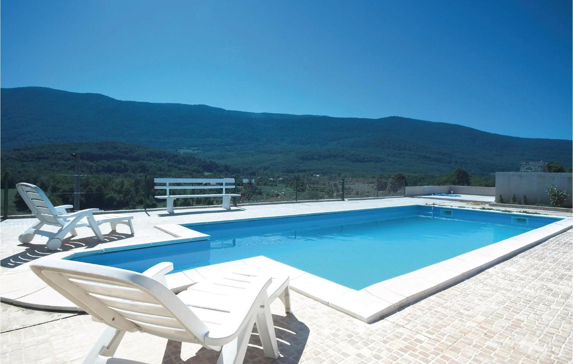 7 Bedroom Pet Friendly Home In Crni Kal Crni Kal (Lika-Senj) Exterior foto