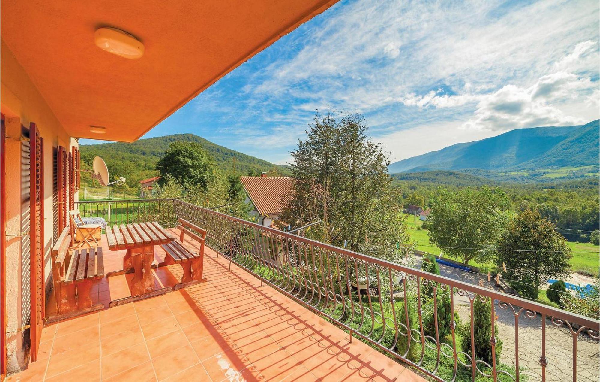 7 Bedroom Pet Friendly Home In Crni Kal Crni Kal (Lika-Senj) Exterior foto